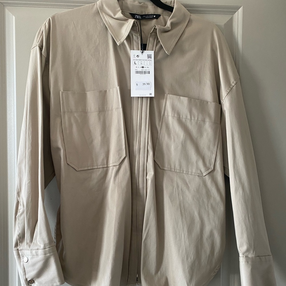 NWT Zara zipper top with back detail